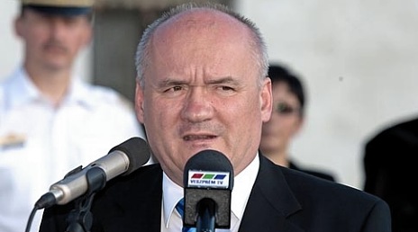 Hende Csaba