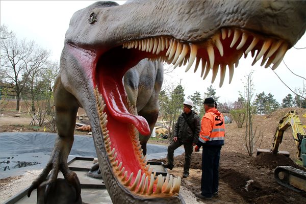 Dinoszauruszok Veszprémben