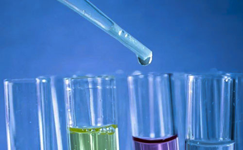 A Pannon Egyetemen egyedülálló mikroreaktort helyeztek üzembe