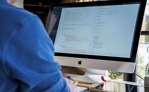 A Veszprém megyei óvodák és bölcsődék új honlapokra pályázhatnak