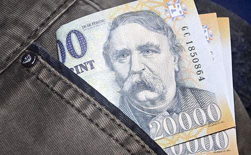 A veszprémi diákok állami támogatással dolgozhatnak 